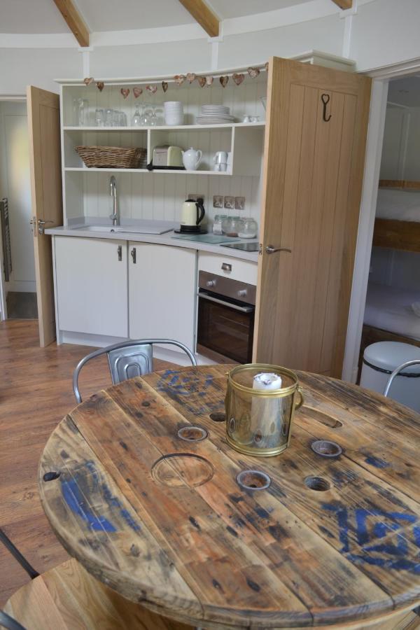 East Thorne Glamping Villa Bude Dış mekan fotoğraf